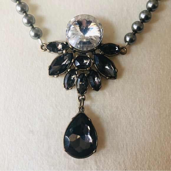 Handcrafted repurpose charcoal cluster Czech glass Pearl fancy clasp necklace - Picture 7 of 8